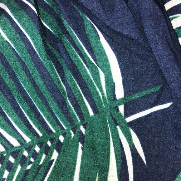 Green Palm Off the Shoulder Top - Picture 2 of 2